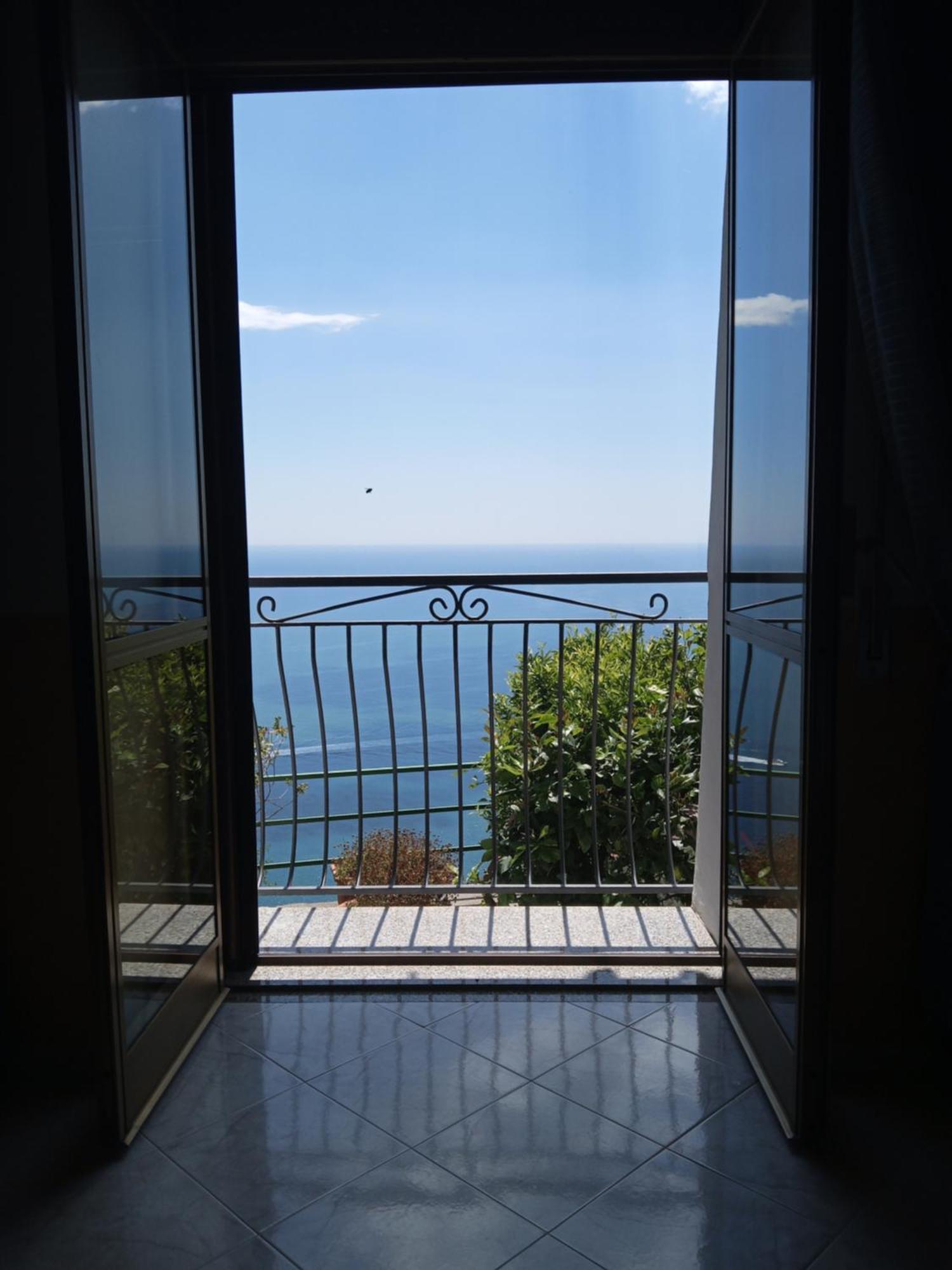 Casa Luisa & Milu , Coastal Retreats In Furore! Стая снимка